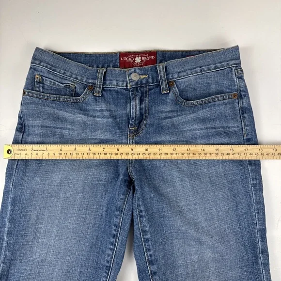 Lucky Brand Abbey Bermuda Shorts Women 6 28 Blue Denim Embroidered Frayed Hem - Picture 8 of 16